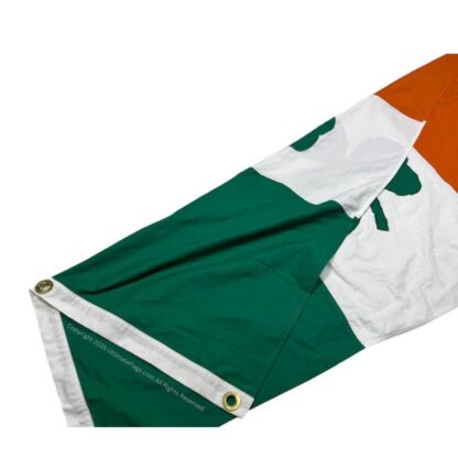 ireland flag with shamrock (sewn cotton flags) 3 x 5 ft.
